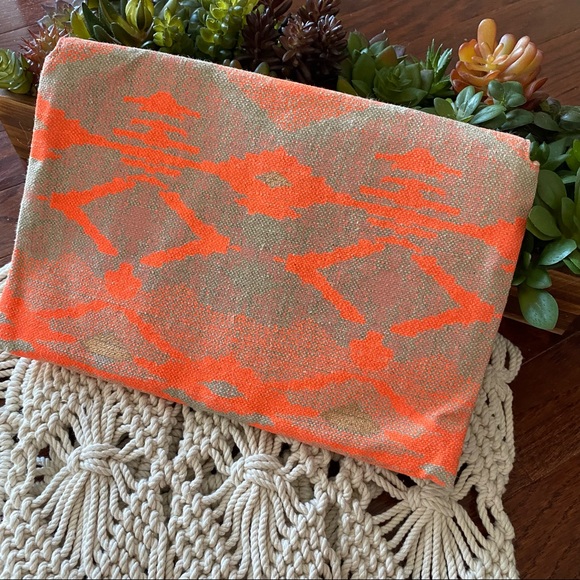 Stella & Dot | Retired Aztec Slim City clutch - Picture 5 of 9